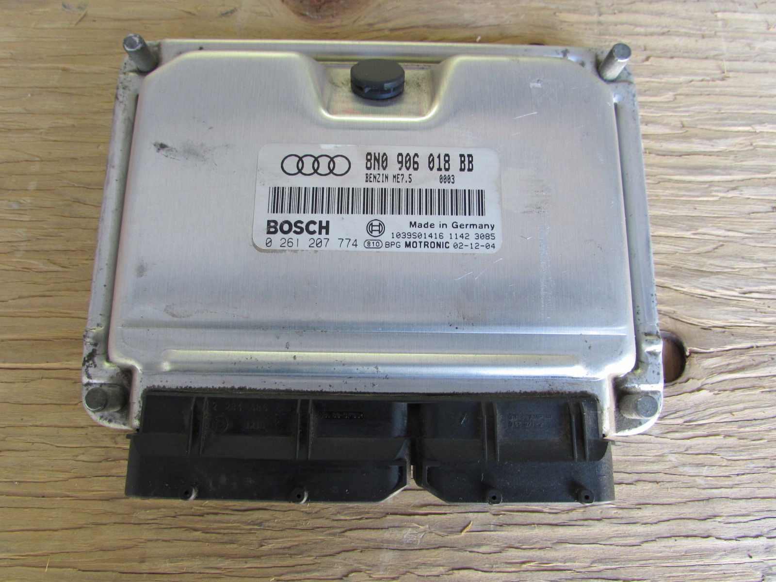 Audi TT MK1 8N Engine Control Unit ECU ECM Engine Control Module  Motortronic 8N0906018BB - Hermes Auto Parts